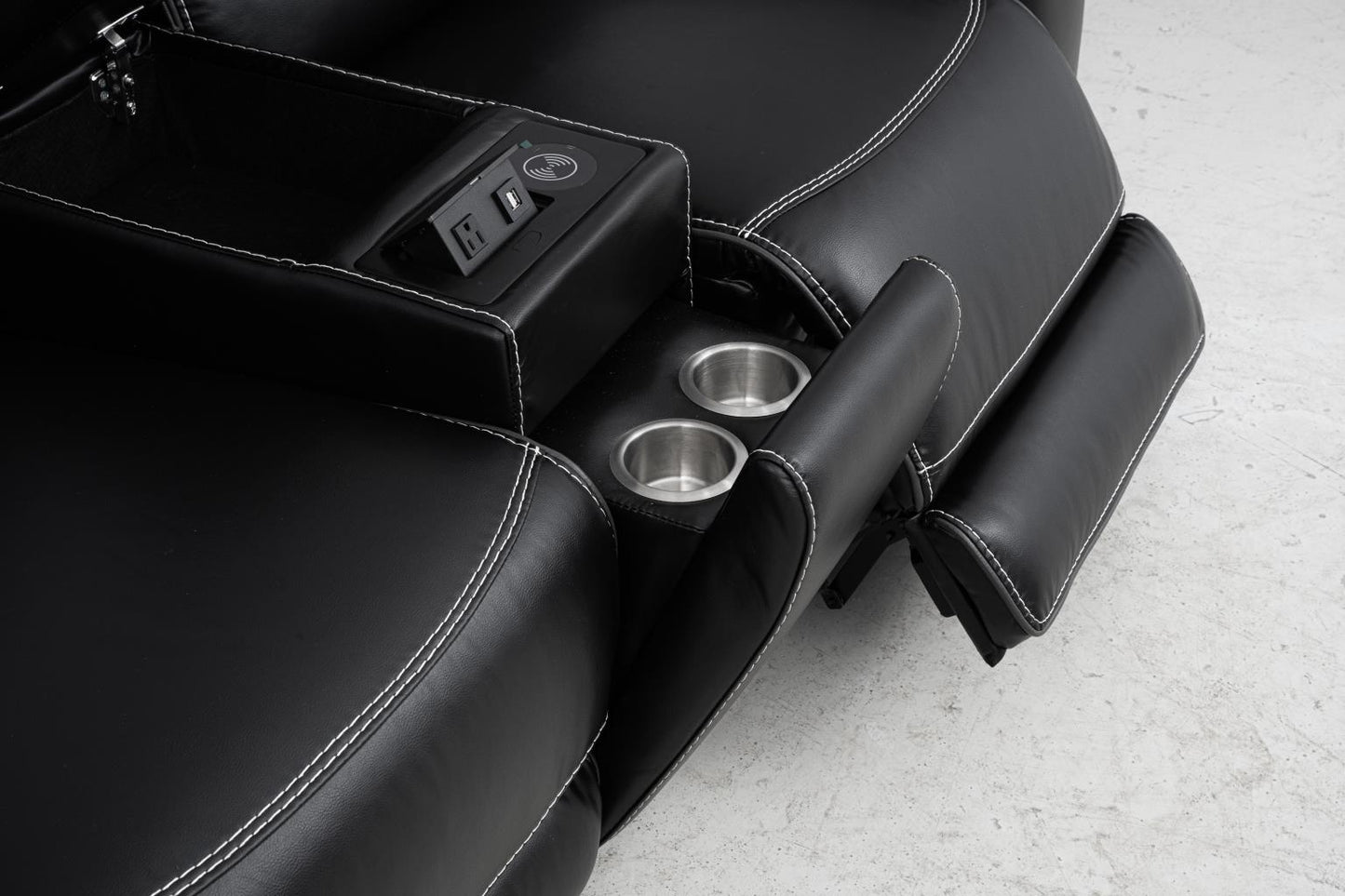 London Power Recline Loveseat With Power Headrest, Power Source , Wireless Charger, Pull-Out Cup Holders, Reading Light, USB, Type C Charger, Zero Gravity